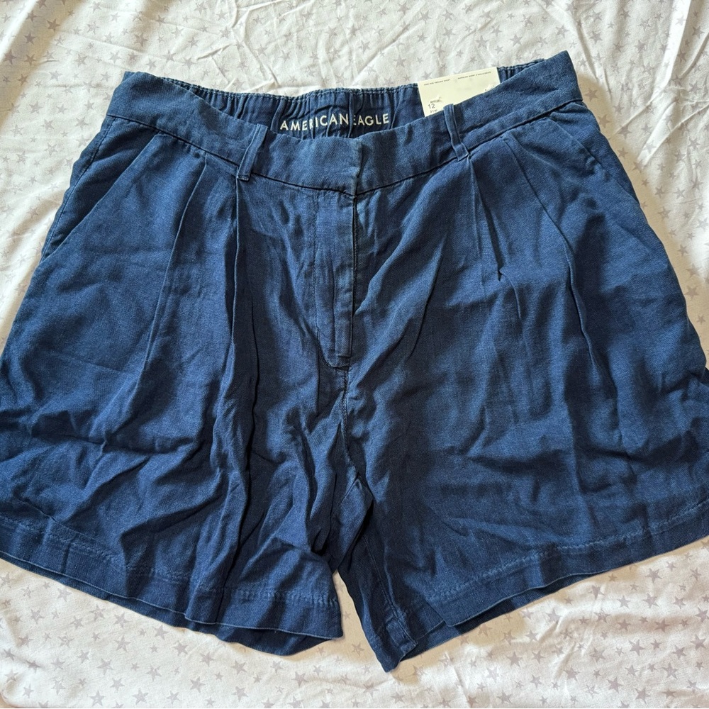 American Eagle Outfitters Navy High-Rise Pleated Women's Shorts